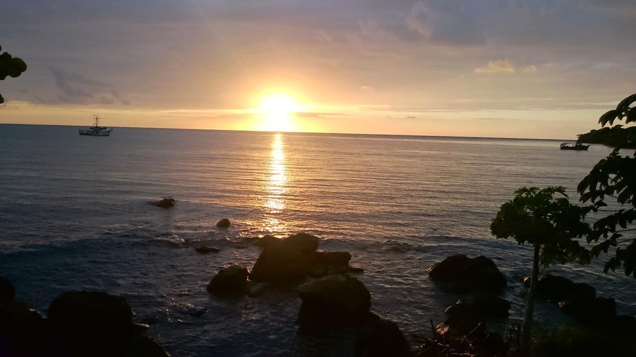 Sea View Hotel Little Corn Island Exterior photo